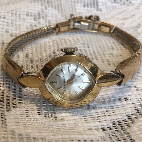 Vintage Benrus Ladies Watch main image 7